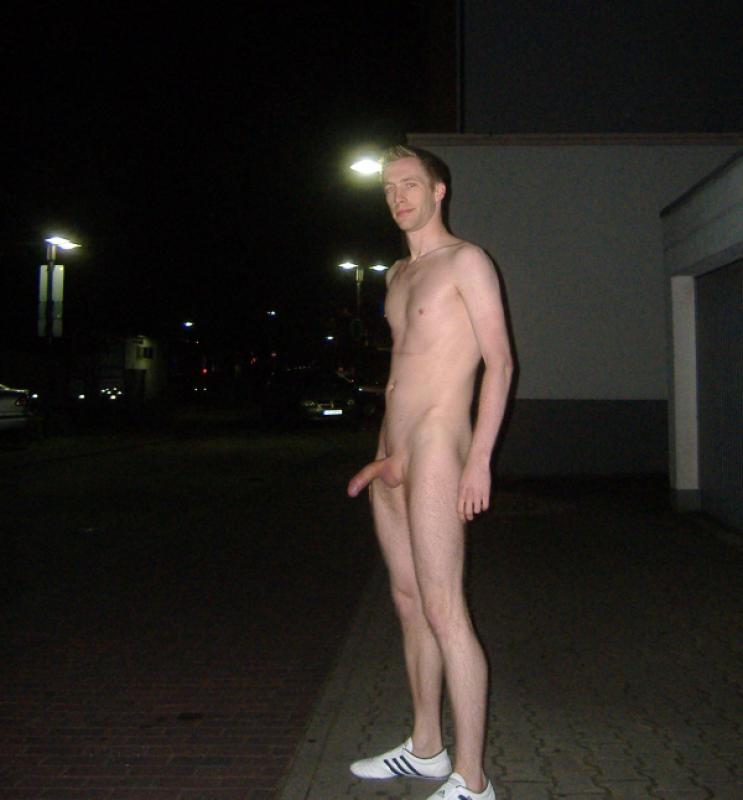 Naked Wigger